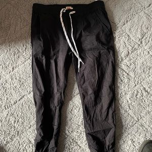 Levi Black Joggers